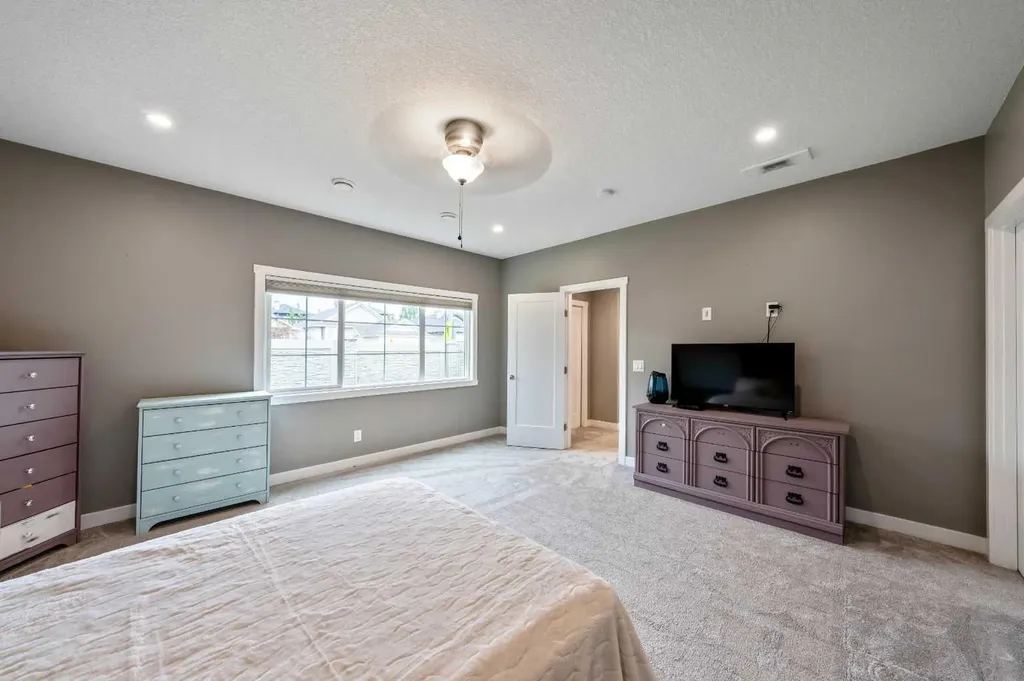 1 Lakes Estates Circle Strathmore AB T1P 0B7