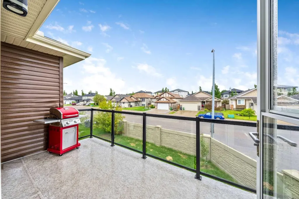 1 Lakes Estates Circle Strathmore AB T1P 0B7