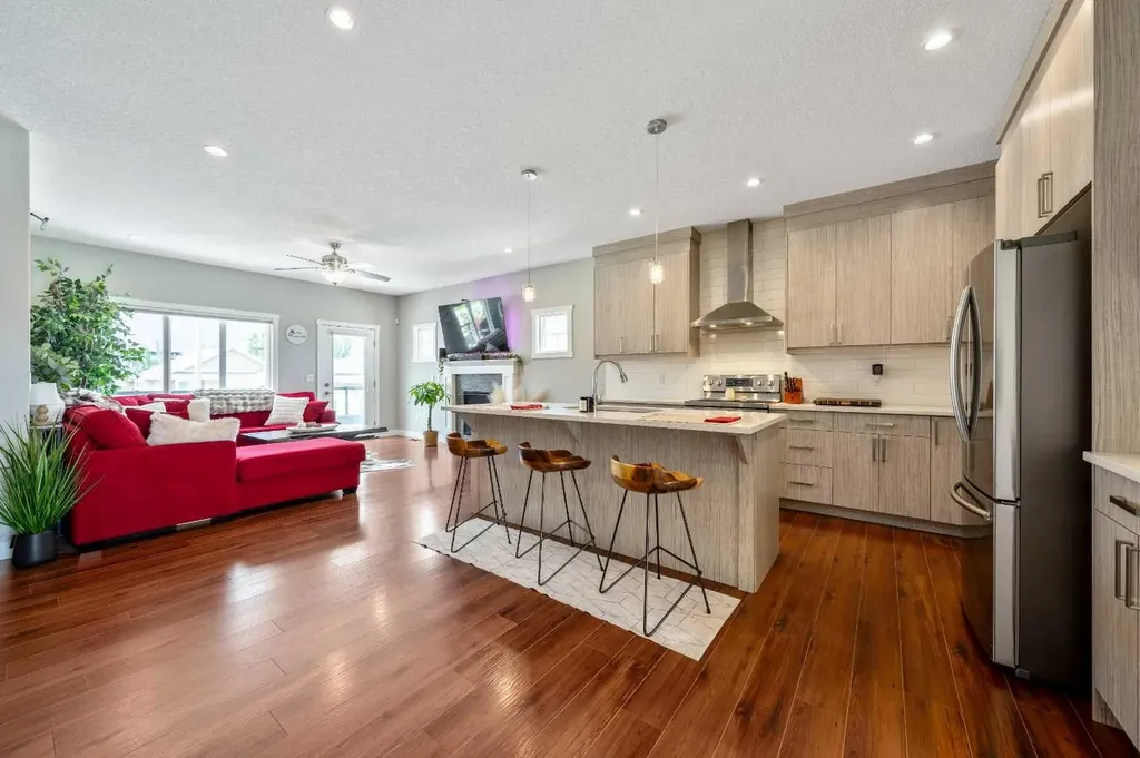 1 Lakes Estates Circle Strathmore AB T1P 0B7