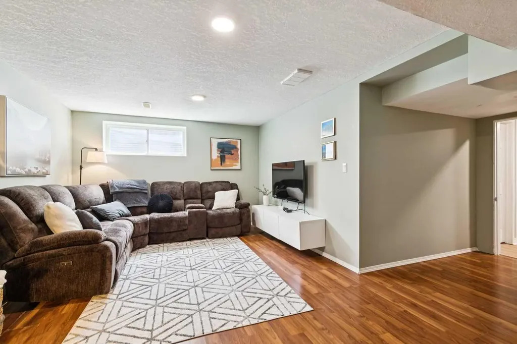 411 Silverado Drive SW Calgary AB T2X0G2