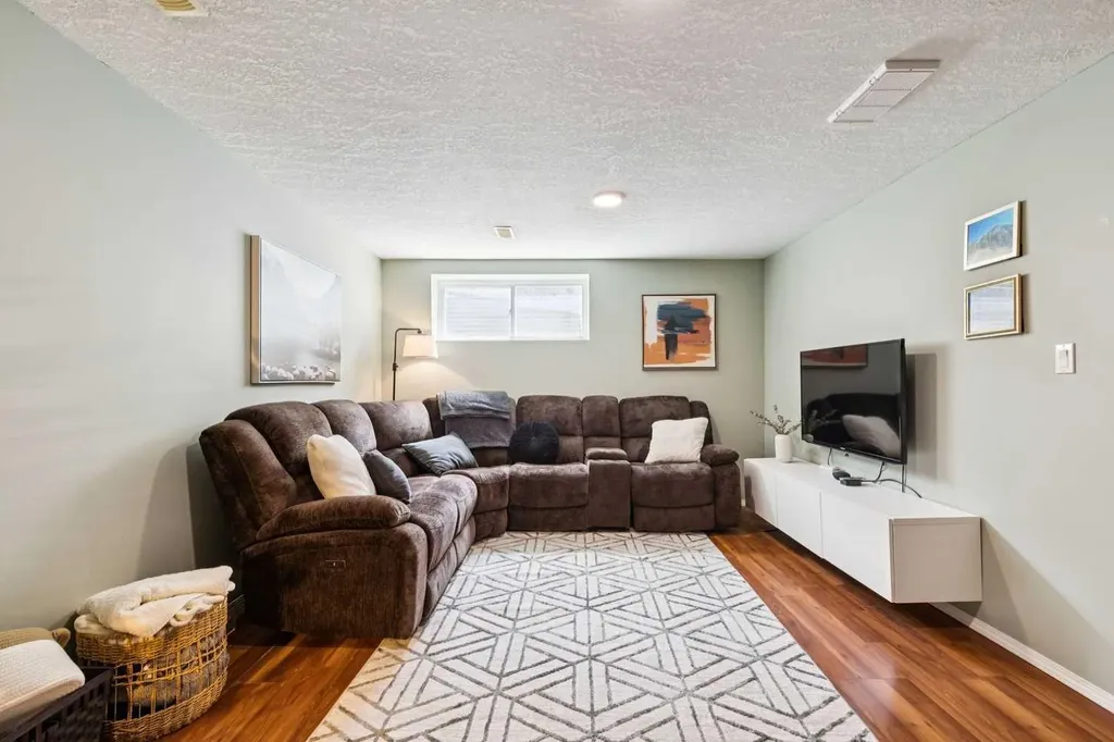 411 Silverado Drive SW Calgary AB T2X0G2