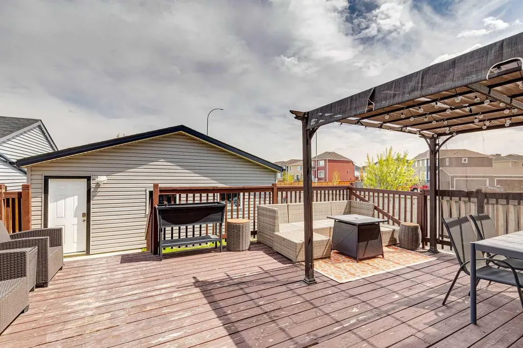 411 Silverado Drive SW Calgary AB T2X0G2