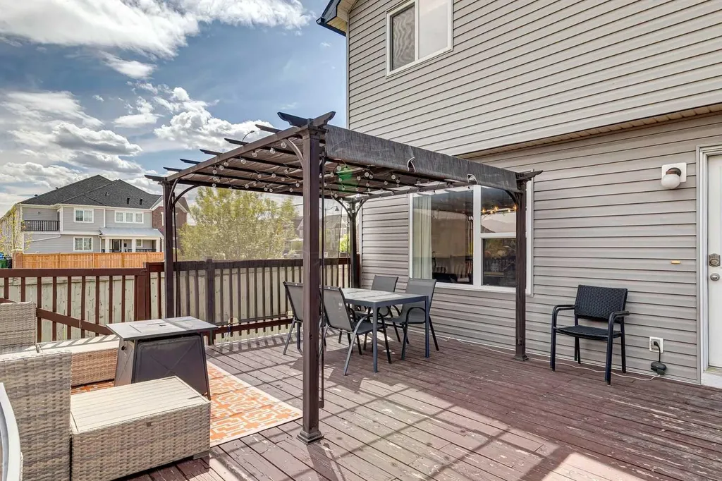 411 Silverado Drive SW Calgary AB T2X0G2