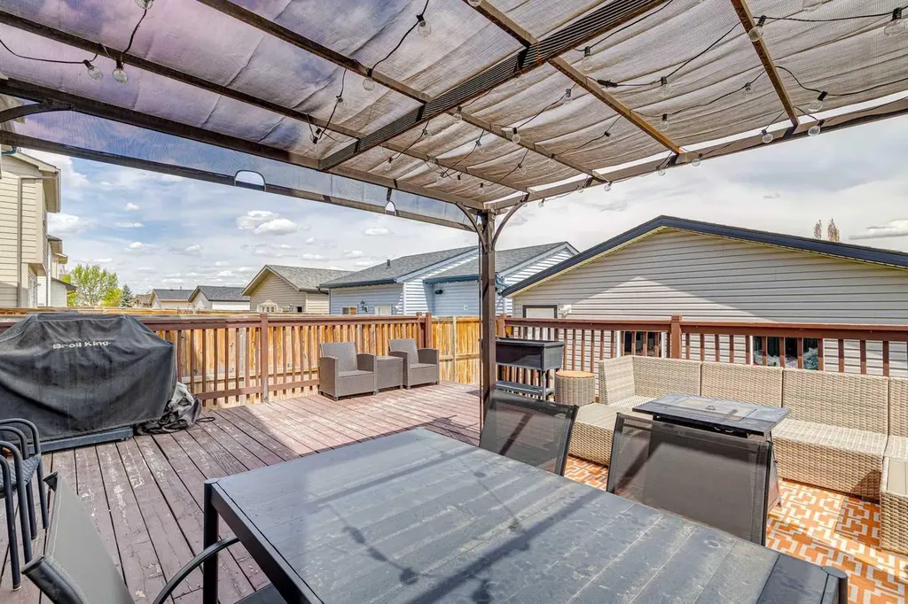411 Silverado Drive SW Calgary AB T2X0G2