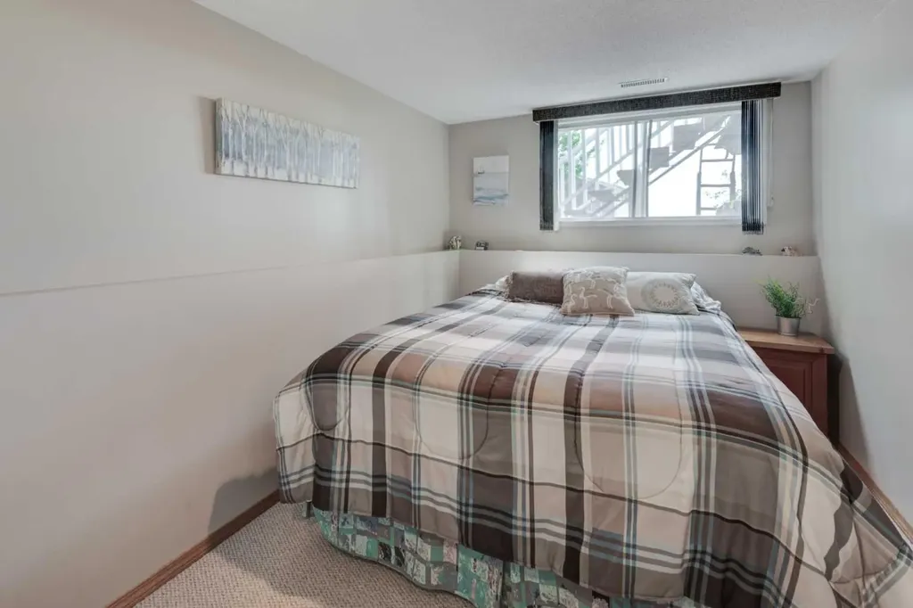 417 Cottonwood Drive Vulcan AB T0L 2B0