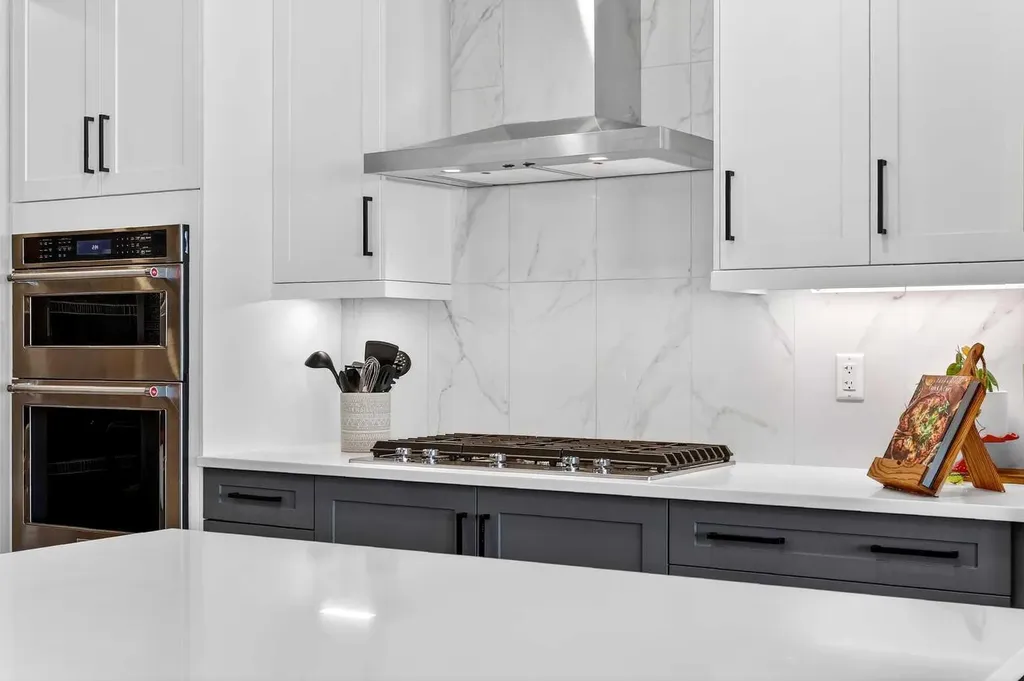 57 Legacy Reach View SE Calgary AB T2X 4T9