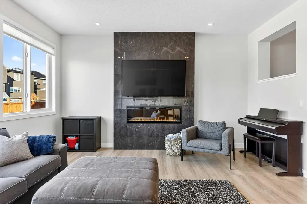 57 Legacy Reach View SE Calgary AB T2X 4T9