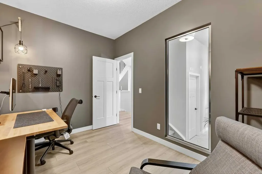 57 Legacy Reach View SE Calgary AB T2X 4T9