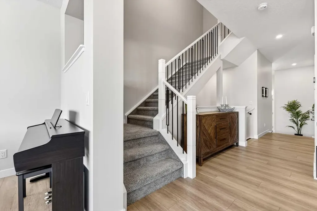 57 Legacy Reach View SE Calgary AB T2X 4T9
