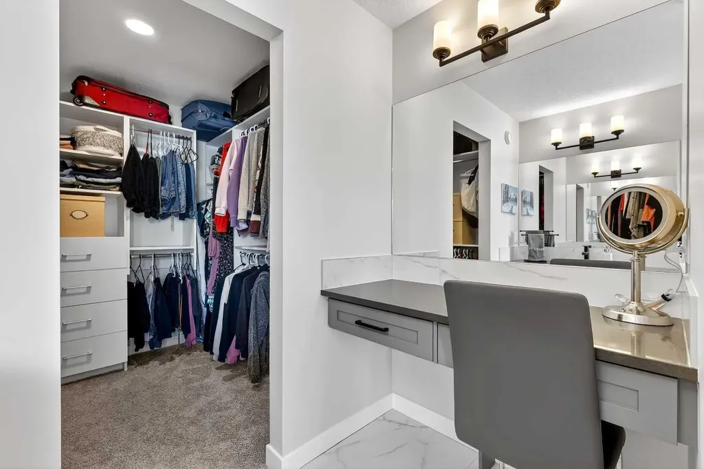 57 Legacy Reach View SE Calgary AB T2X 4T9