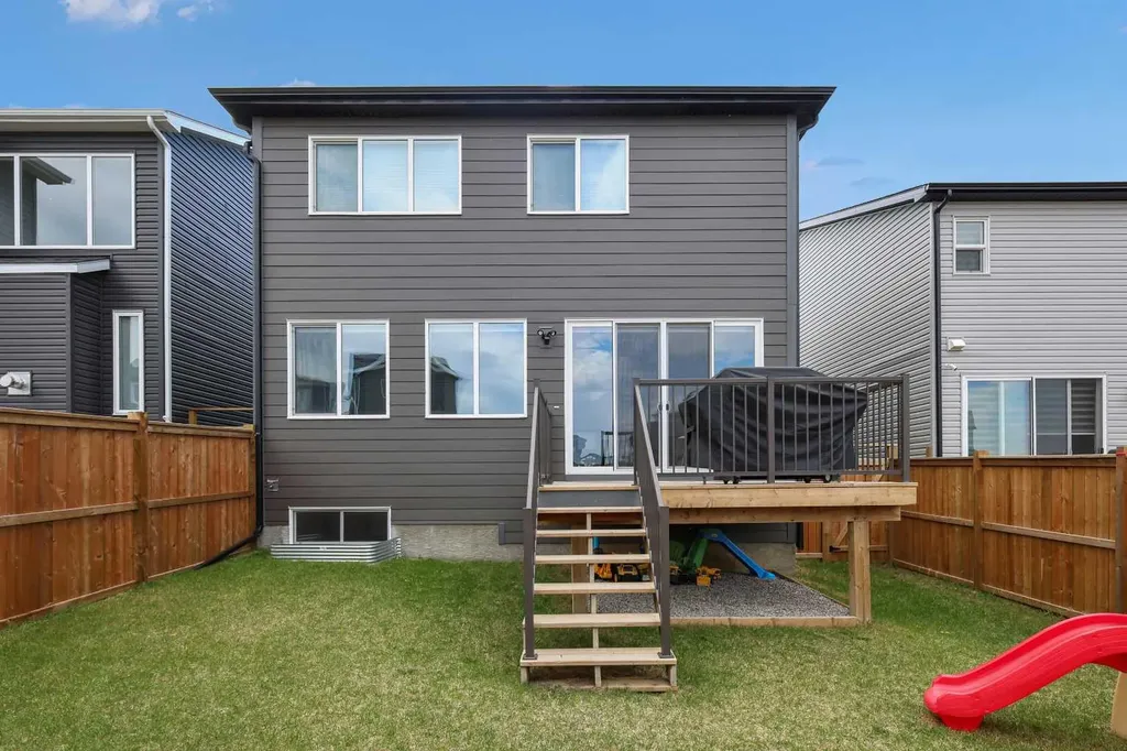 57 Legacy Reach View SE Calgary AB T2X 4T9