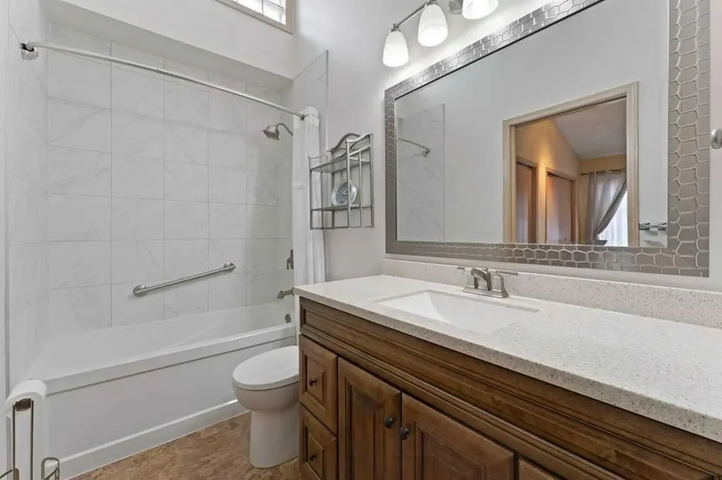 251 Hampshire Place NW Calgary AB T3A 4Y7