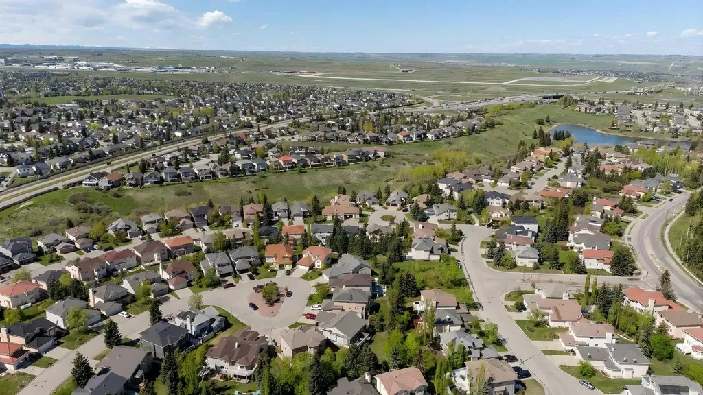 251 Hampshire Place NW Calgary AB T3A 4Y7