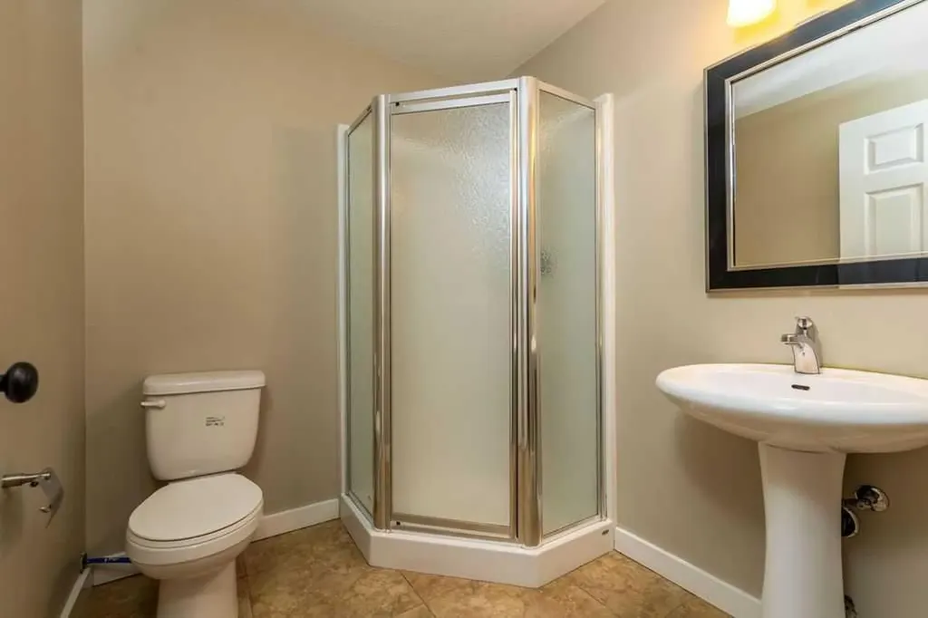 4008 41 Avenue Lloydminster SK S9V 1Y5