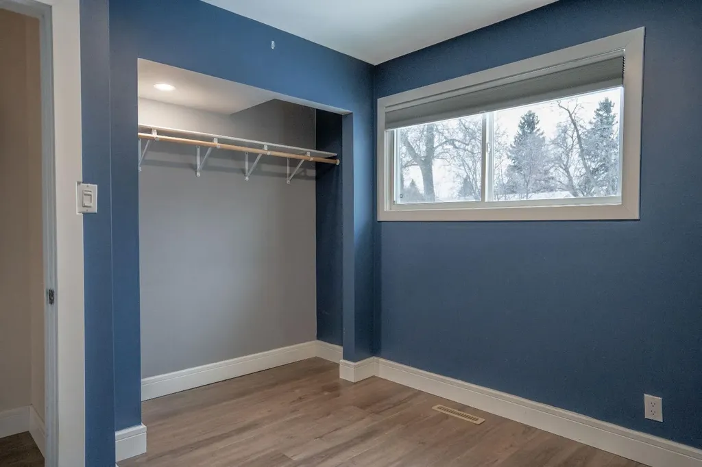 3 Montcalm Avenue Camrose AB T4V 2K9