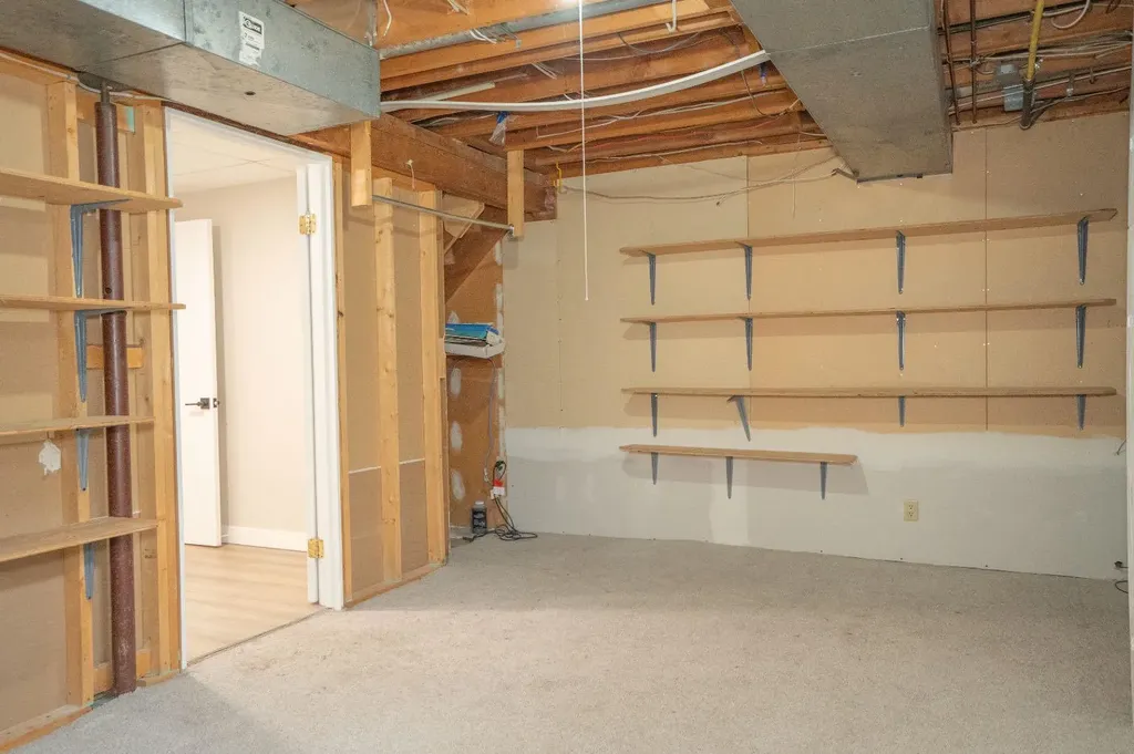 3 Montcalm Avenue Camrose AB T4V 2K9