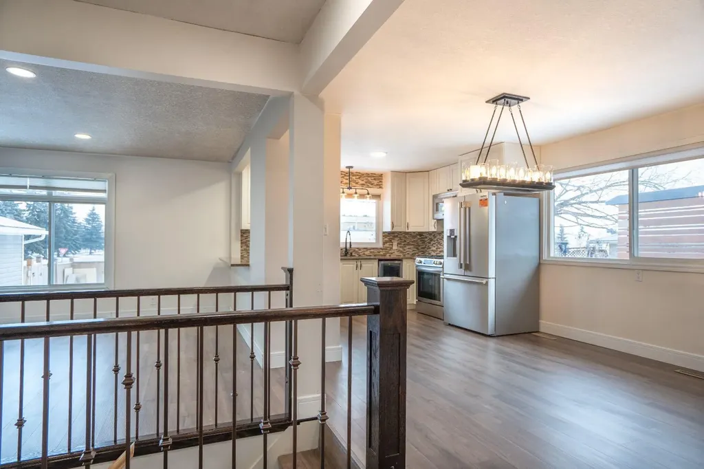 3 Montcalm Avenue Camrose AB T4V 2K9