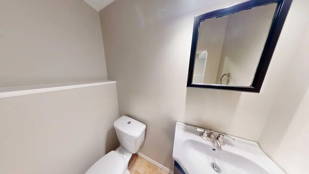 117 Midcrest Crescent SE Calgary AB T2X 1B4