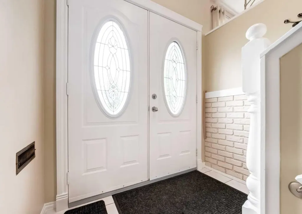 332 Pinemont Road NE Calgary AB T1Y1V7