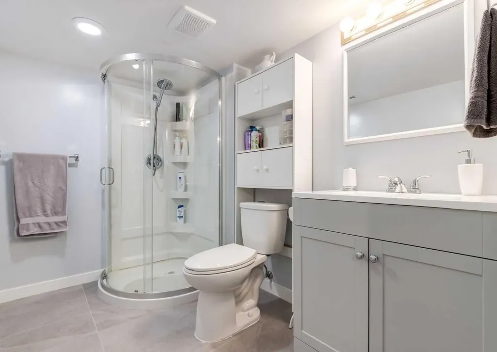 332 Pinemont Road NE Calgary AB T1Y1V7