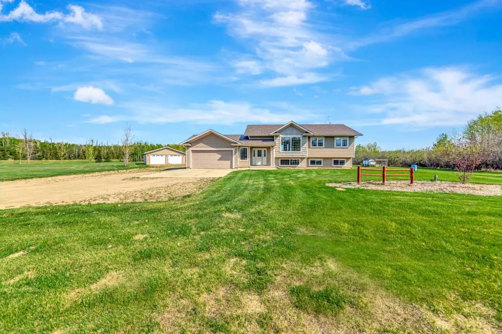 74 Hawkstone Estates Rural Vermilion River County Of AB T9V 2Z9