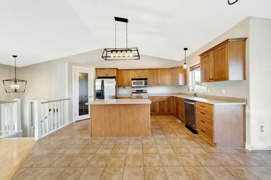 74 Hawkstone Estates Rural Vermilion River County Of AB T9V 2Z9