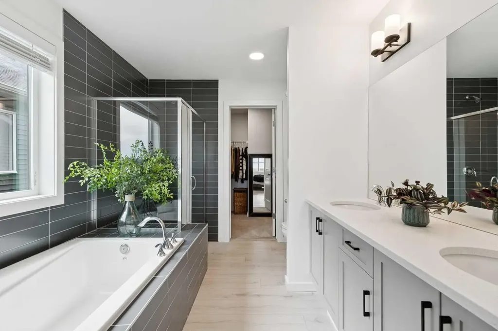 820 Langholm Drive SE Airdrie AB T4A3N3