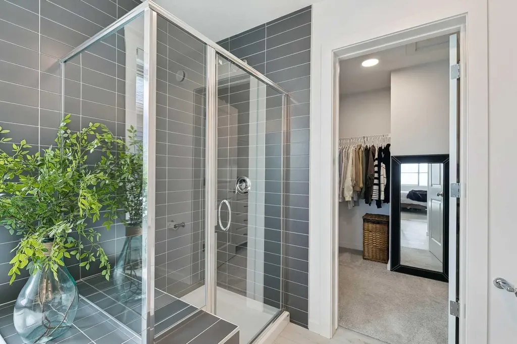 820 Langholm Drive SE Airdrie AB T4A3N3