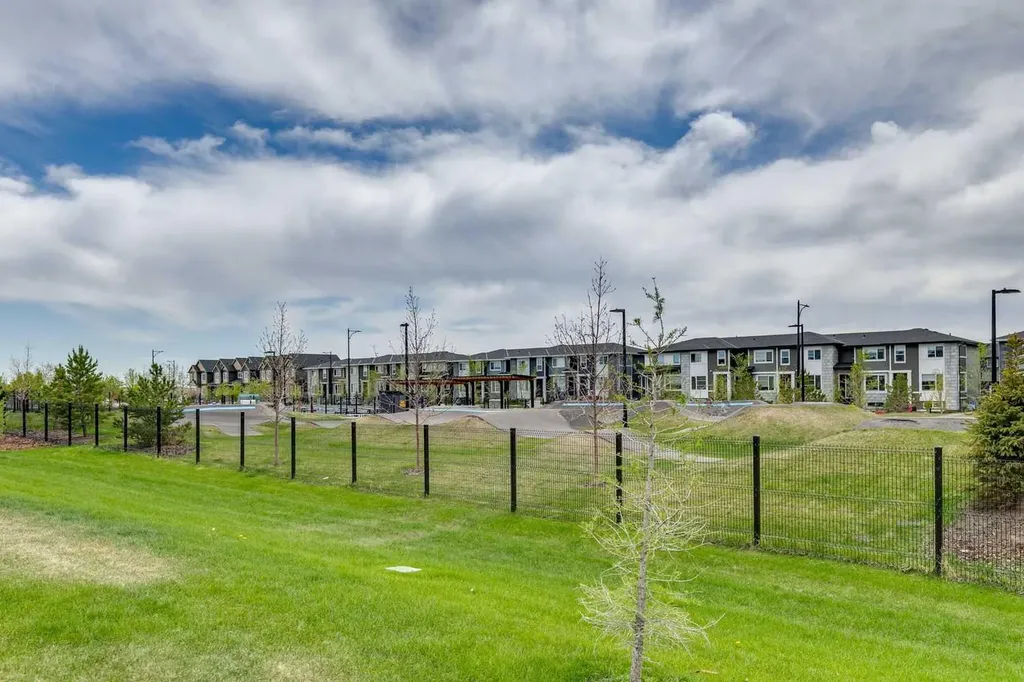 820 Langholm Drive SE Airdrie AB T4A3N3