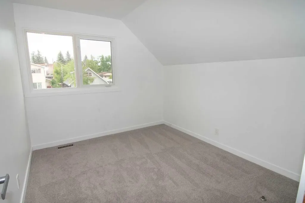 235 Avonburn Road SE Calgary AB T2H1N9
