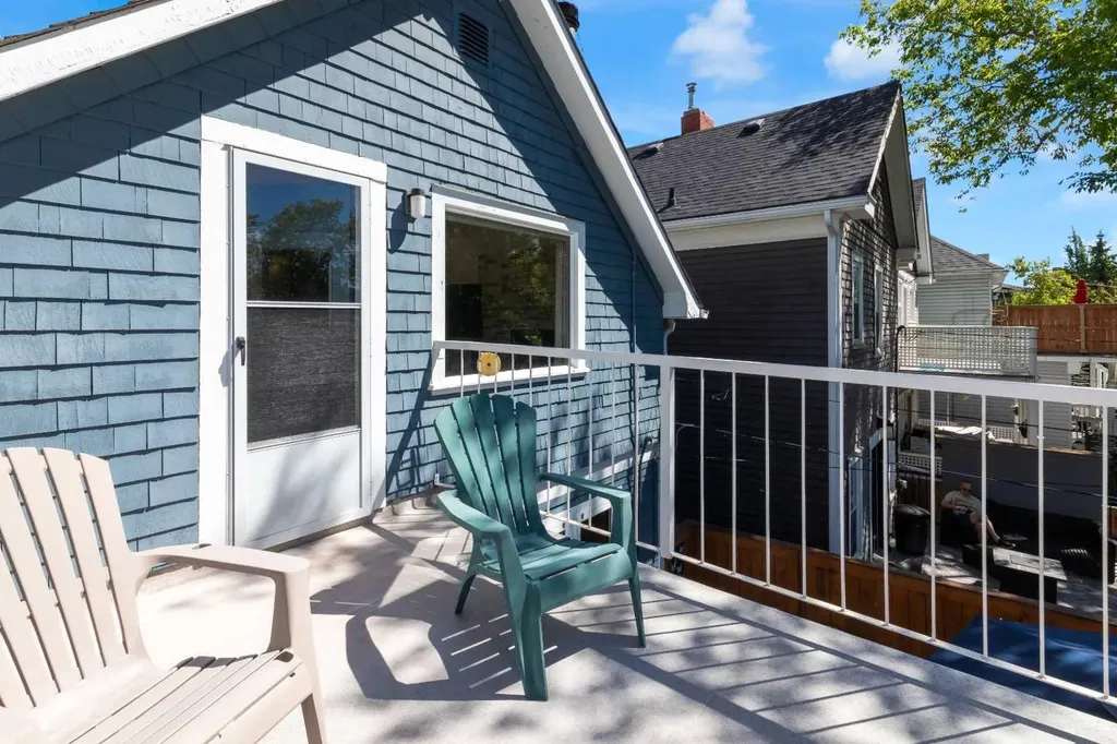 1733 13 Avenue SW Calgary AB T3C0V1