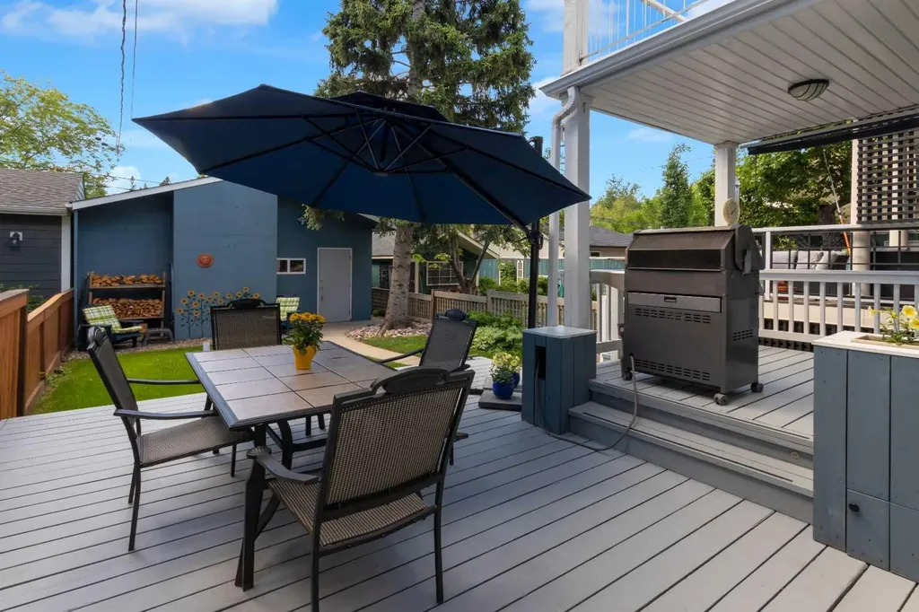 1733 13 Avenue SW Calgary AB T3C0V1