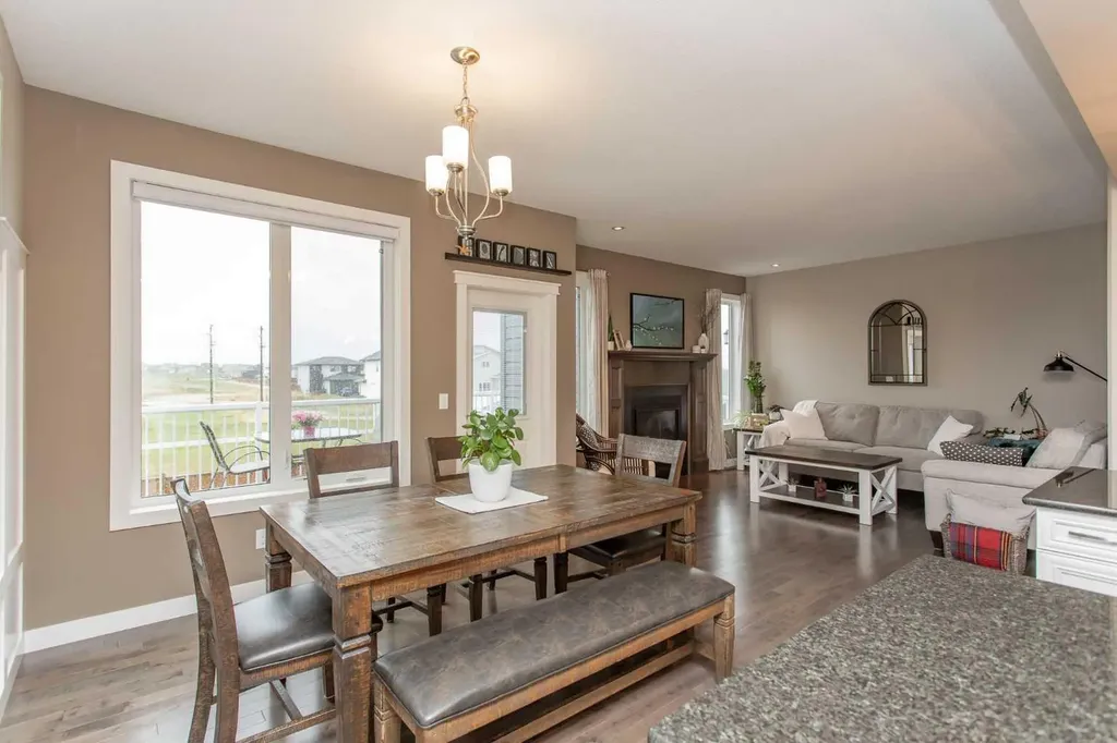 139 Morris Court Blackfalds AB T4M 0B2
