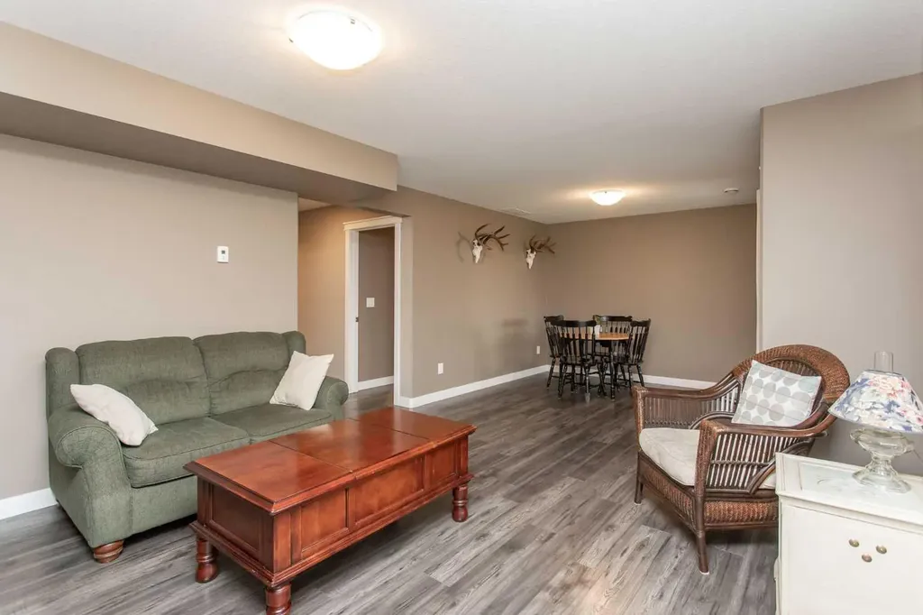 139 Morris Court Blackfalds AB T4M 0B2