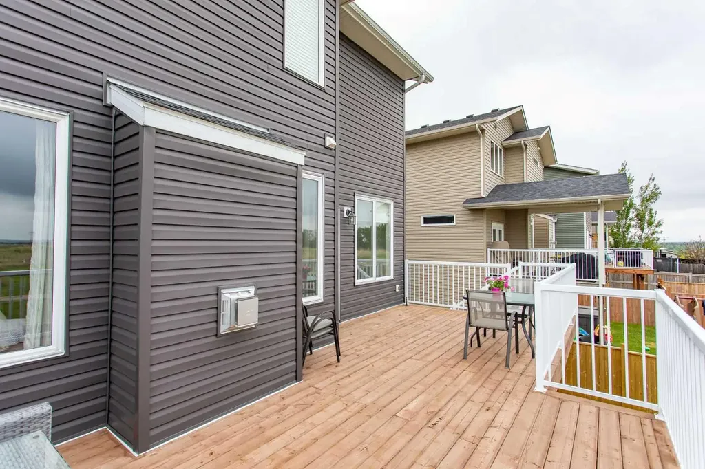 139 Morris Court Blackfalds AB T4M 0B2