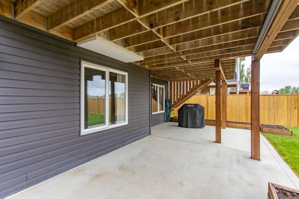 139 Morris Court Blackfalds AB T4M 0B2
