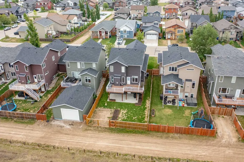 139 Morris Court Blackfalds AB T4M 0B2