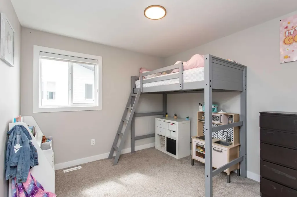 71 Bardwell Way Sylvan Lake AB T4S 0V4