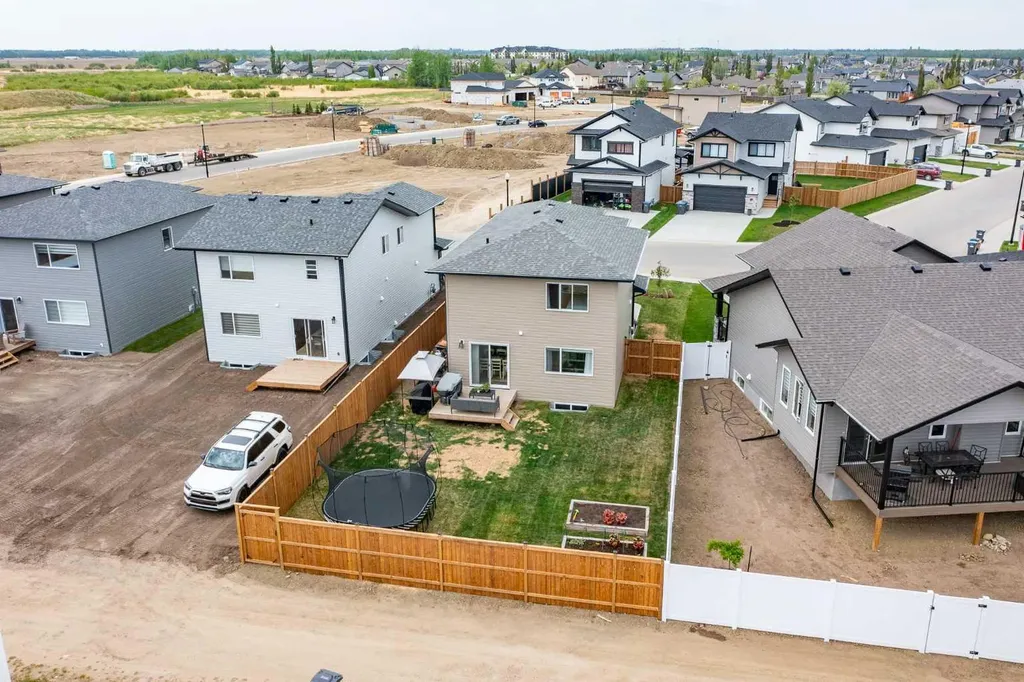 71 Bardwell Way Sylvan Lake AB T4S 0V4
