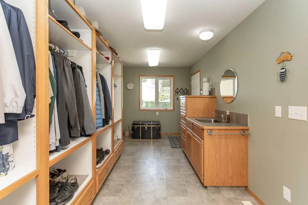 25028 Highway 595 Rural Red Deer County AB T4E 0T3