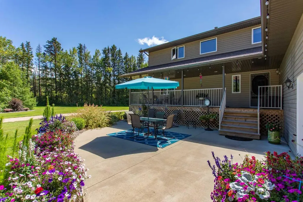 25028 Highway 595 Rural Red Deer County AB T4E 0T3