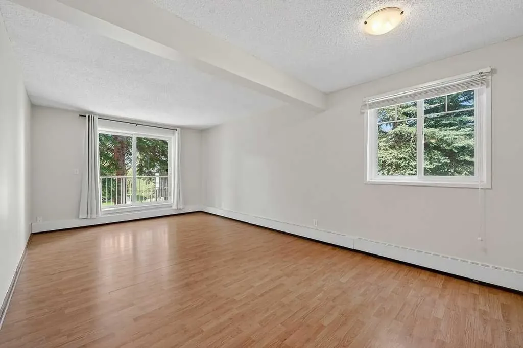 5601 Dalton Drive NW Calgary AB T3A 2C3