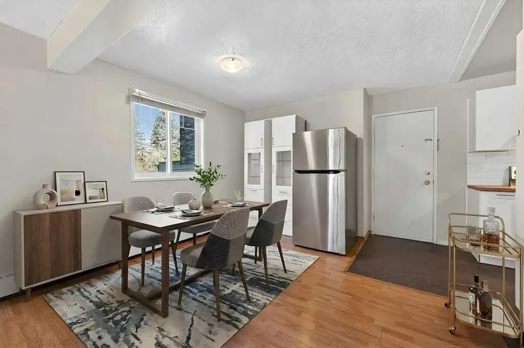 5601 Dalton Drive NW Calgary AB T3A 2C3