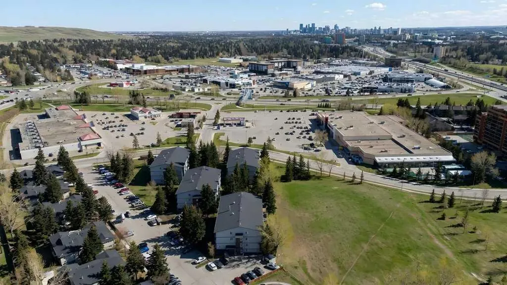 5601 Dalton Drive NW Calgary AB T3A 2C3