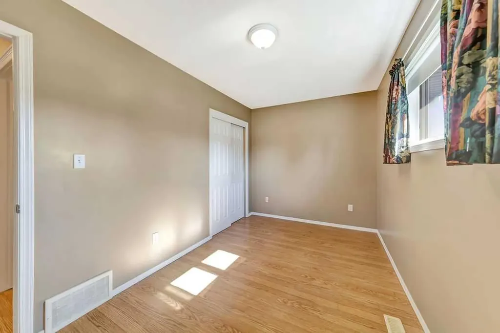 16 1st Street W Neilburg SK S0M 2C0