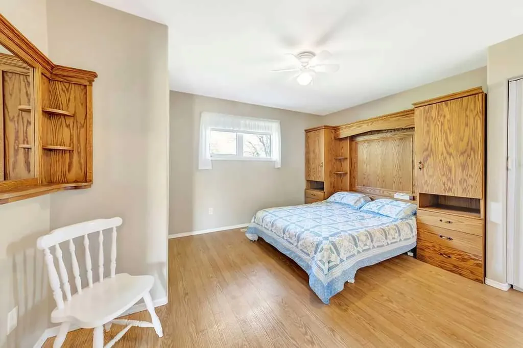 16 1st Street W Neilburg SK S0M 2C0