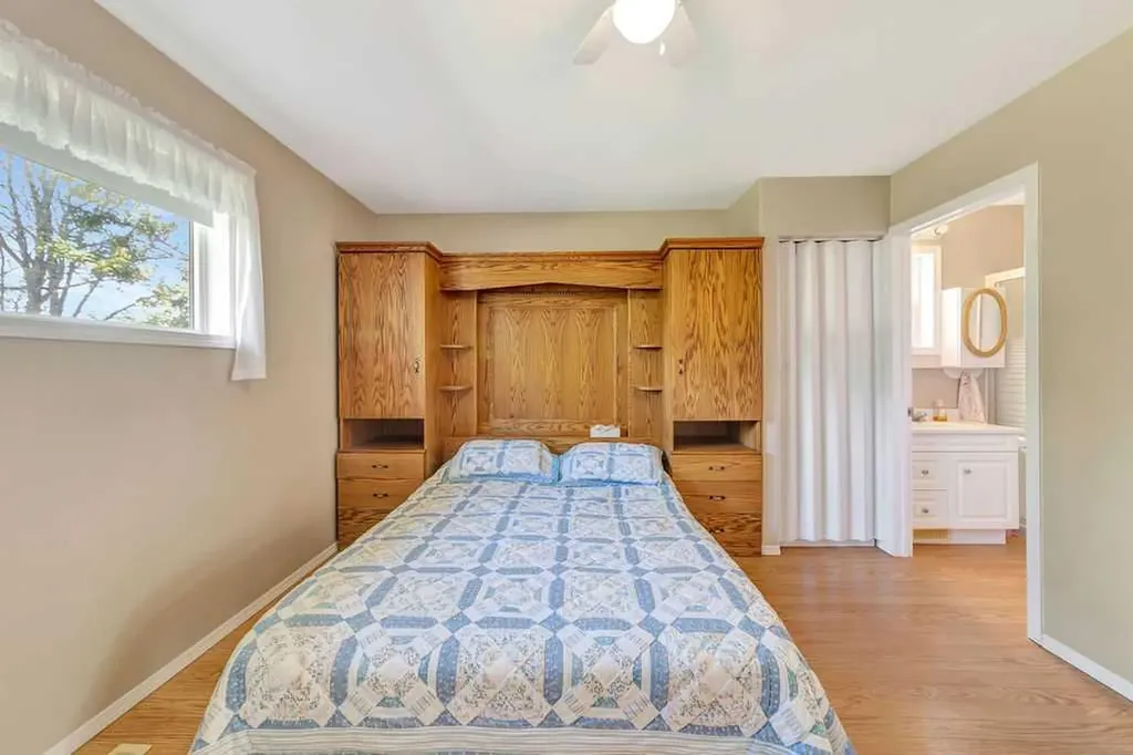 16 1st Street W Neilburg SK S0M 2C0