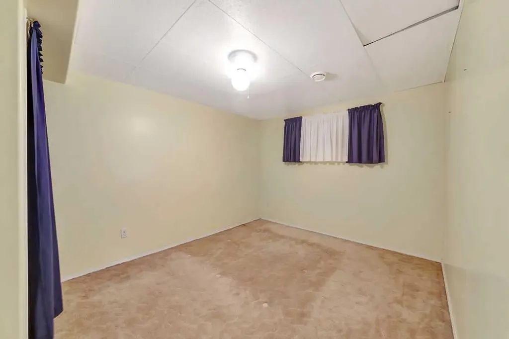 16 1st Street W Neilburg SK S0M 2C0