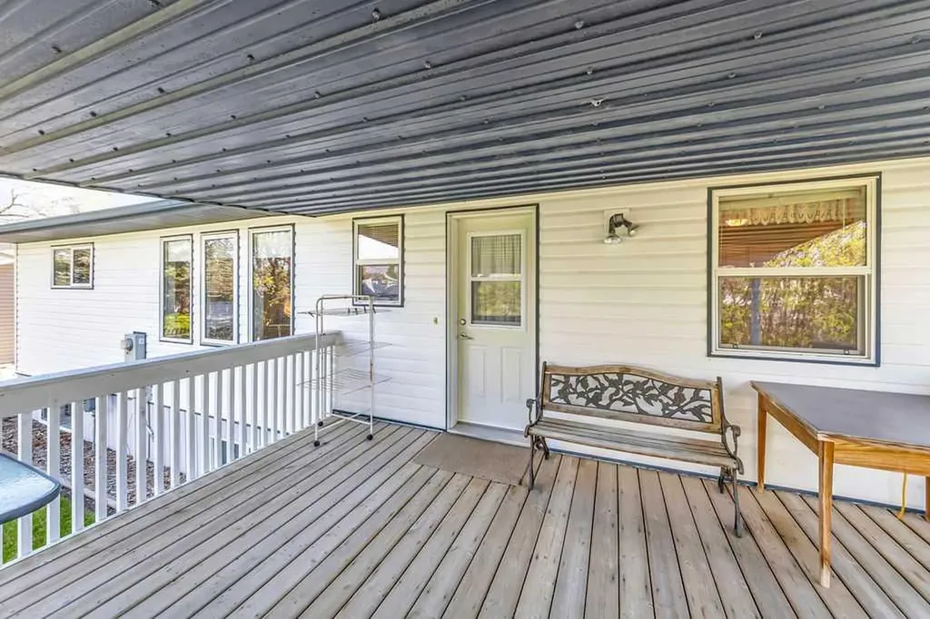 16 1st Street W Neilburg SK S0M 2C0