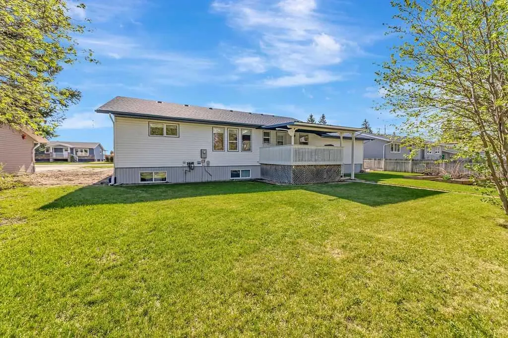 16 1st Street W Neilburg SK S0M 2C0